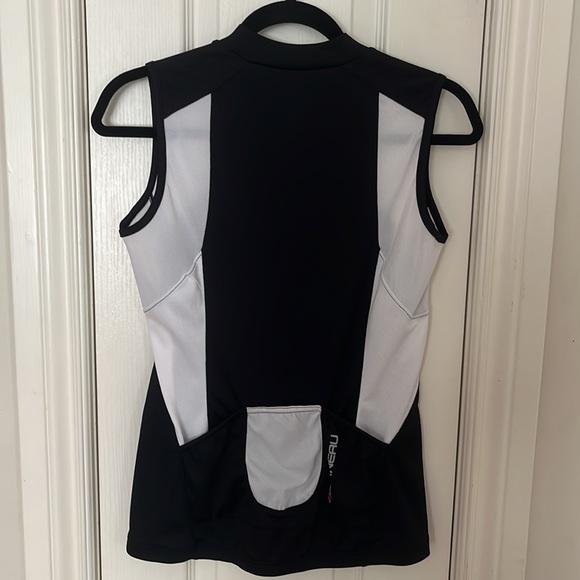 Women’s Sleeveless Bike Top - Picture 2 of 4